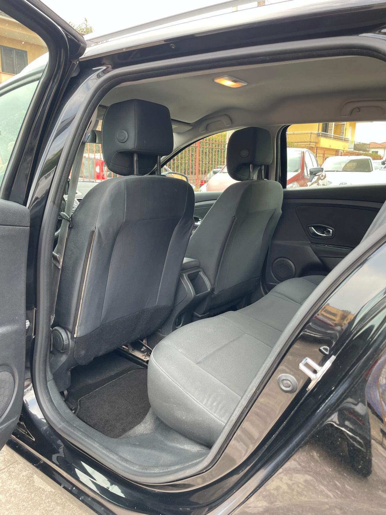 RENAULT Megane 1.5 dCi 110CV SporTour WAVE