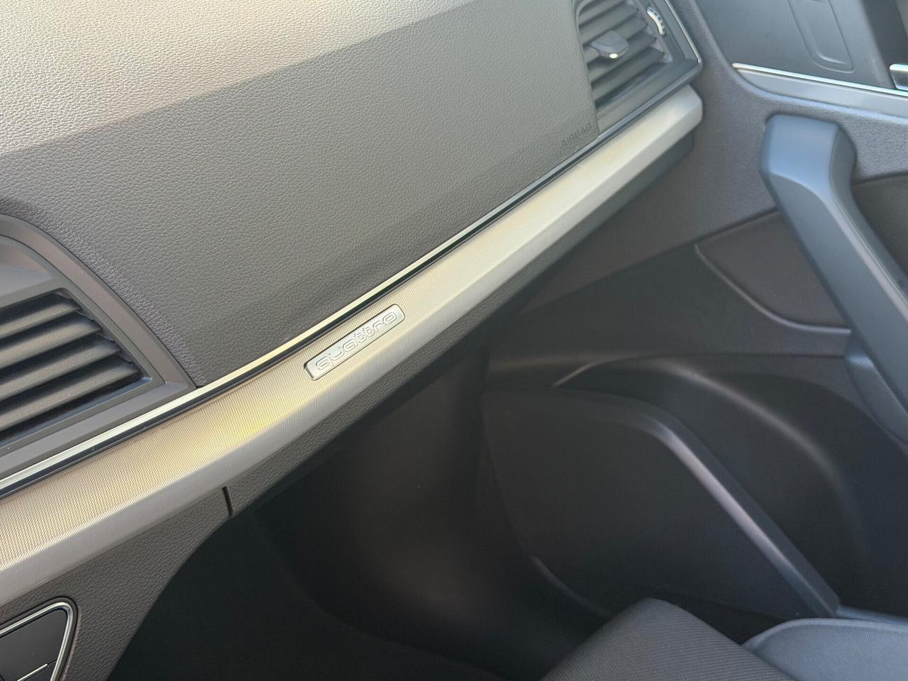 AUDI Q5 35 TDI QUATTRO S TRONIC BUS. SPORT