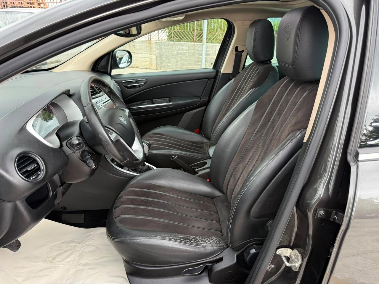 Lancia Delta 1.6 MJT 105cv -TETTO A-PELLE