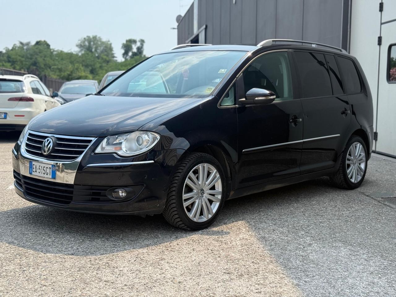 Volkswagen Touran 2.0 TDI automatico km 300 mil 7 posti
