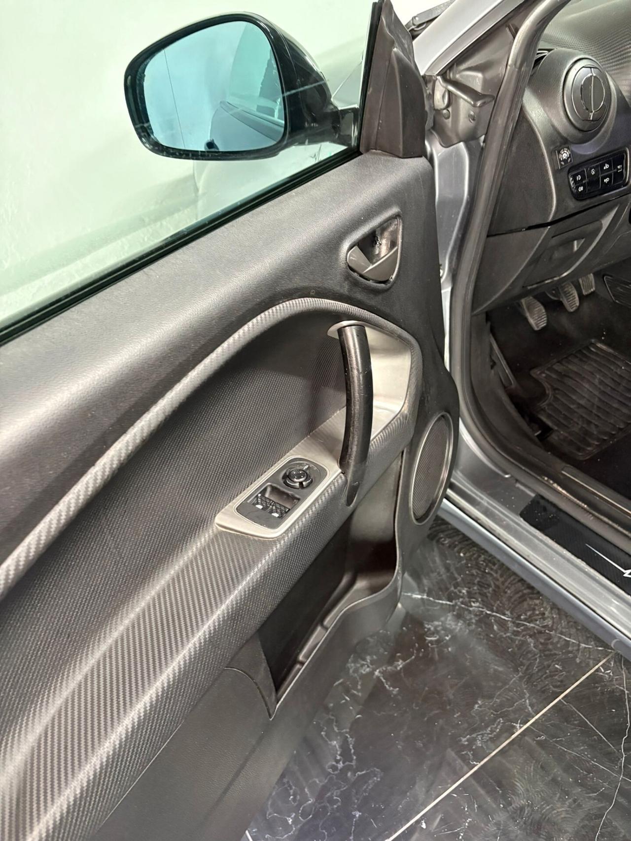 Alfa Romeo MiTo 1.4 Distinctive gpl unico propritario