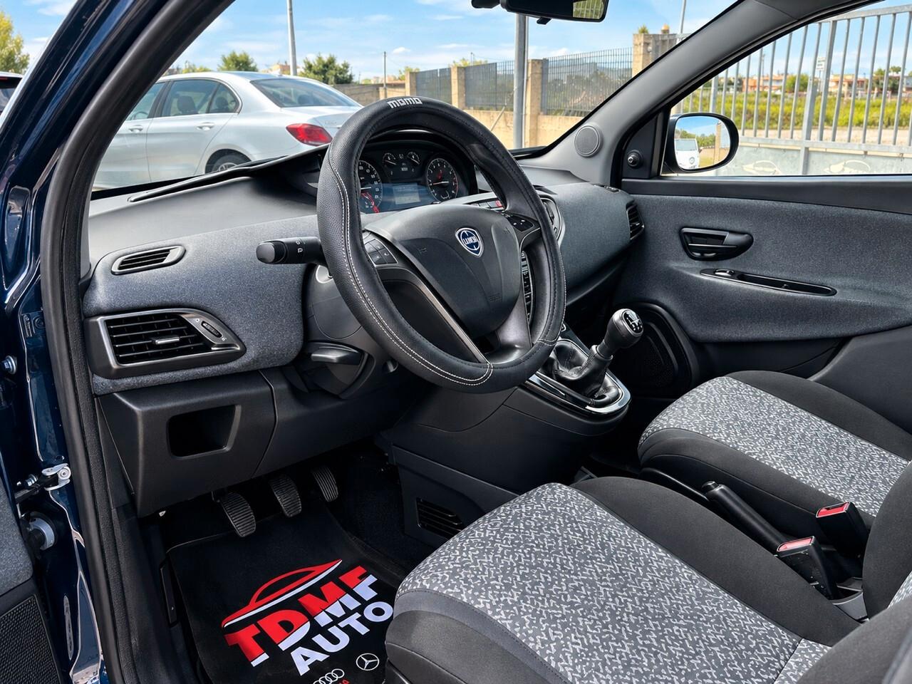 Lancia Ypsilon 1.3 MJT 95 CV 5 porte