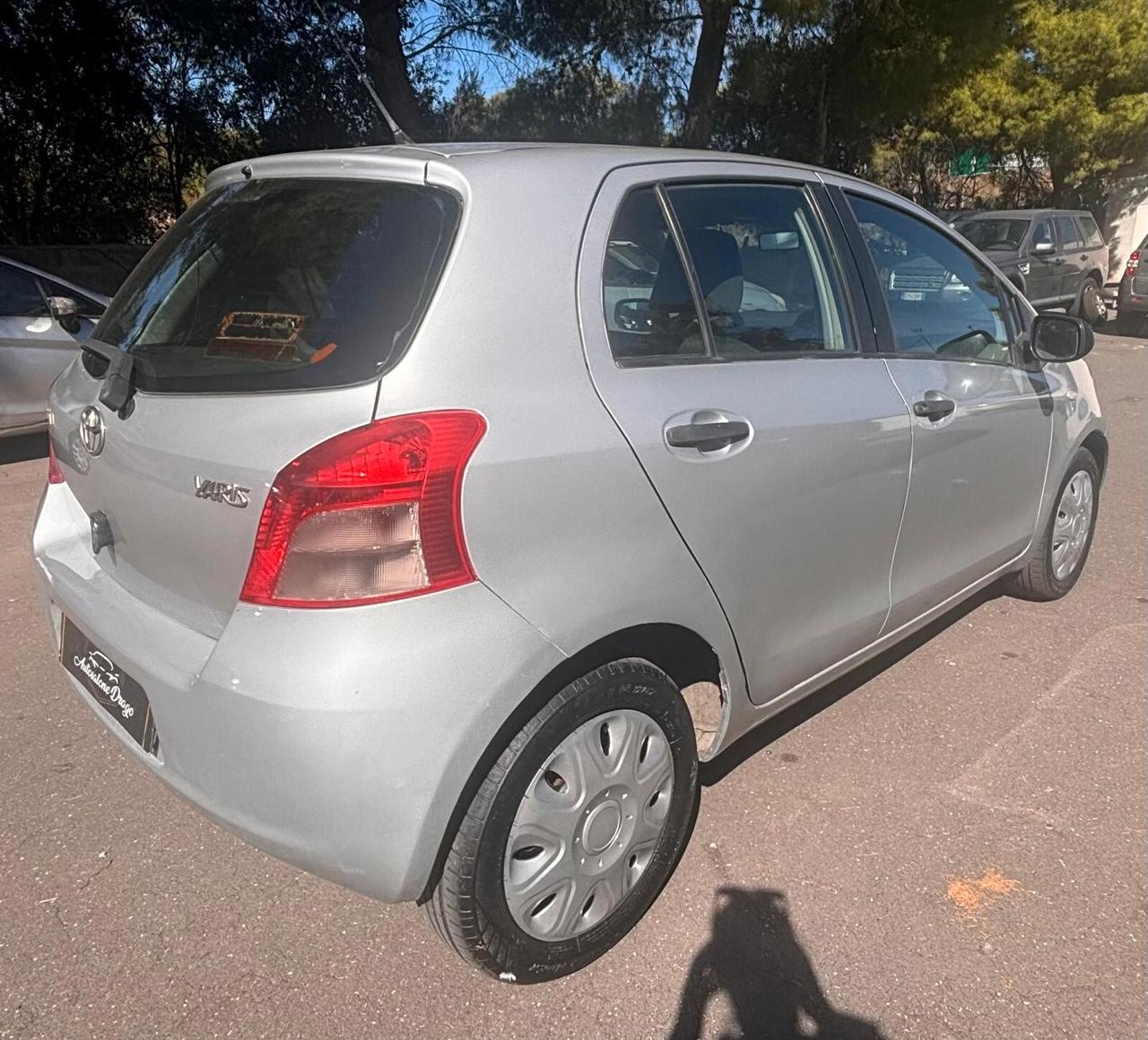 Toyota Yaris 1.0 5 porte