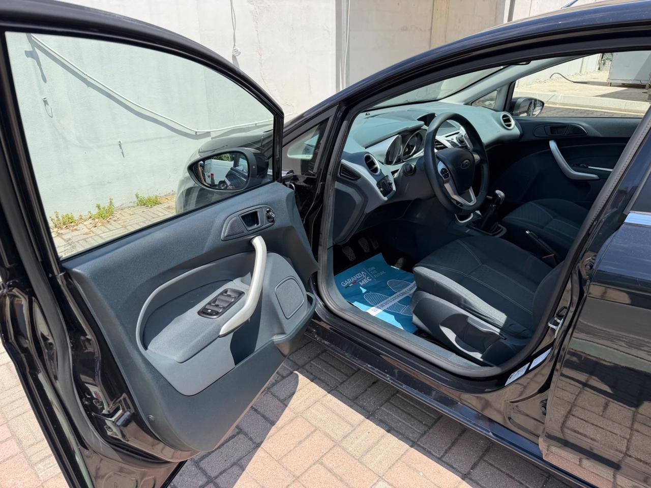 Ford Fiesta 1.4 TDCi Titanium - GARANZIA