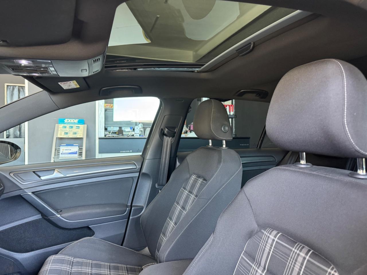 Volkswagen Golf GTD 2.0 TDI DSG 5p. BlueMotion Technology
