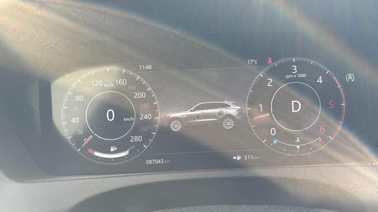 Jaguar F-Pace 2.0 D 180 CV AWD aut. Prestige