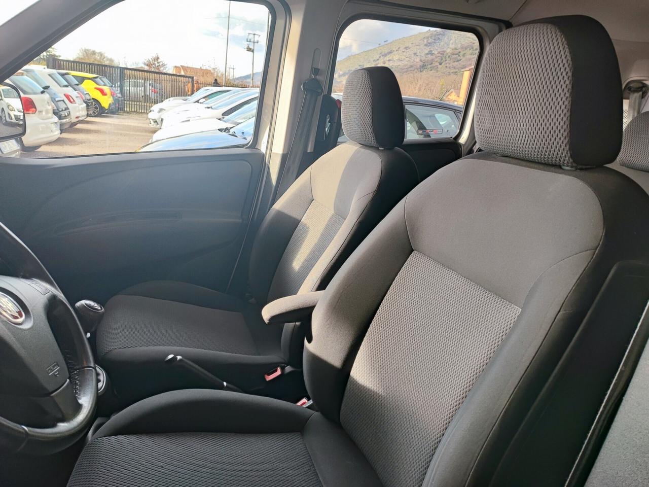 Fiat Doblo MULTISPAZIO 7 POSTI