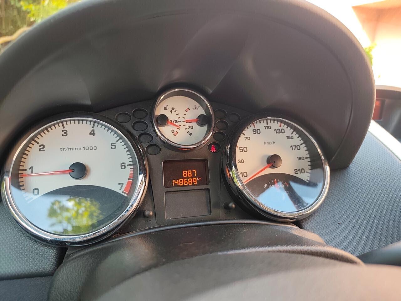 Peugeot 207 1.4 VTi benz euro 4 neopatentati