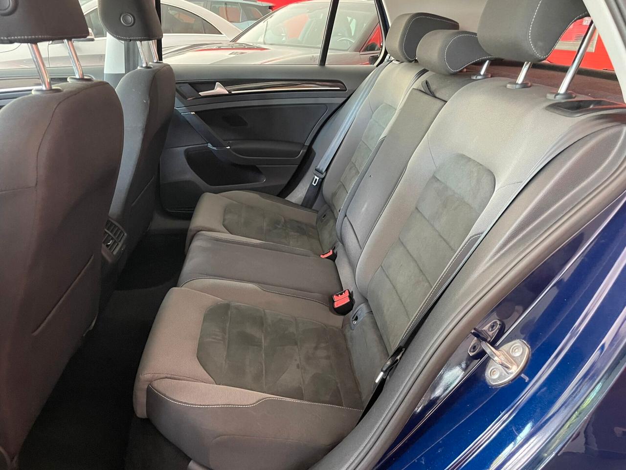 VOLKSWAGEN GOLF 7.5 1.6tdi *COCKPIT-LED*