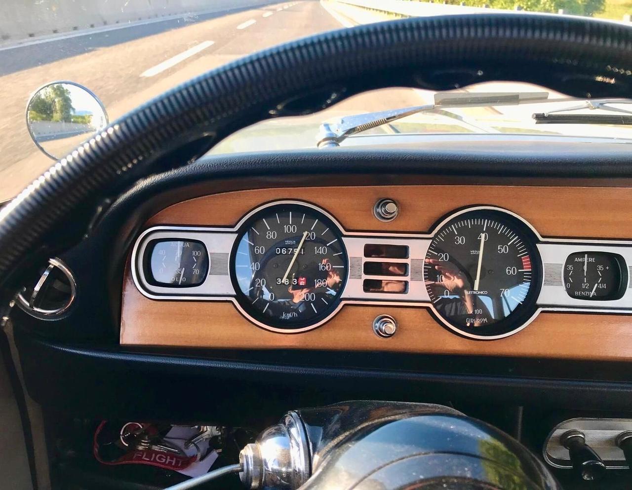 Lancia Flavia 200