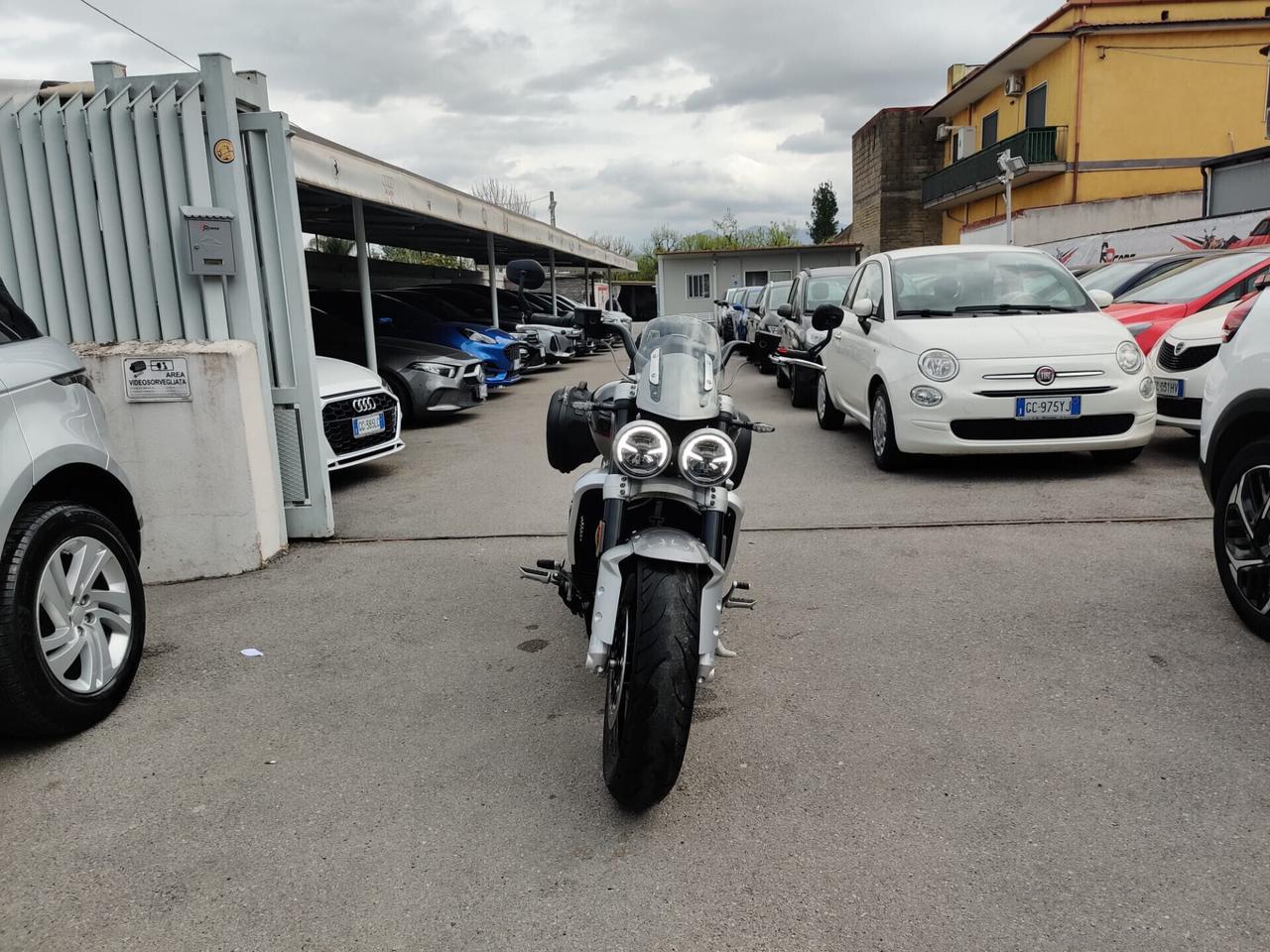 Triumph Rocket III GT