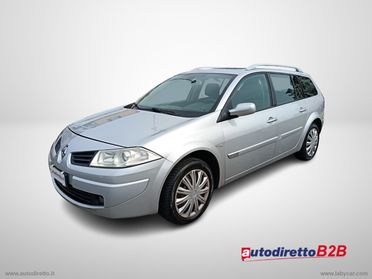 RENAULT Mégane 1.5 dCi 110 CV Dynamique