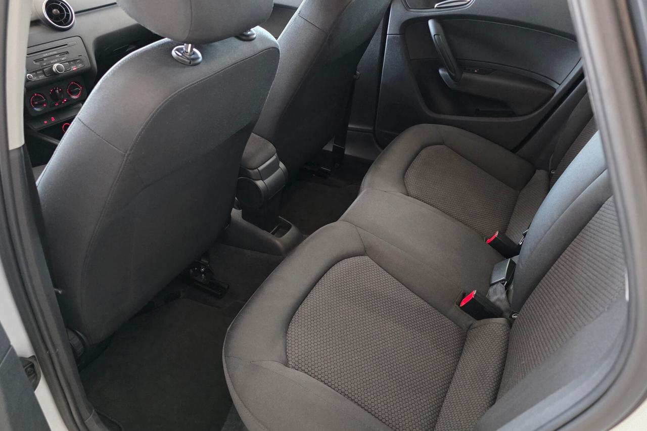 Audi A1 1.6 TDI Attraction - Ok neopatentati
