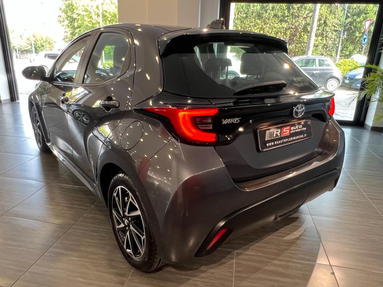 Toyota Yaris 1.5 Hybrid 5 porte Trend