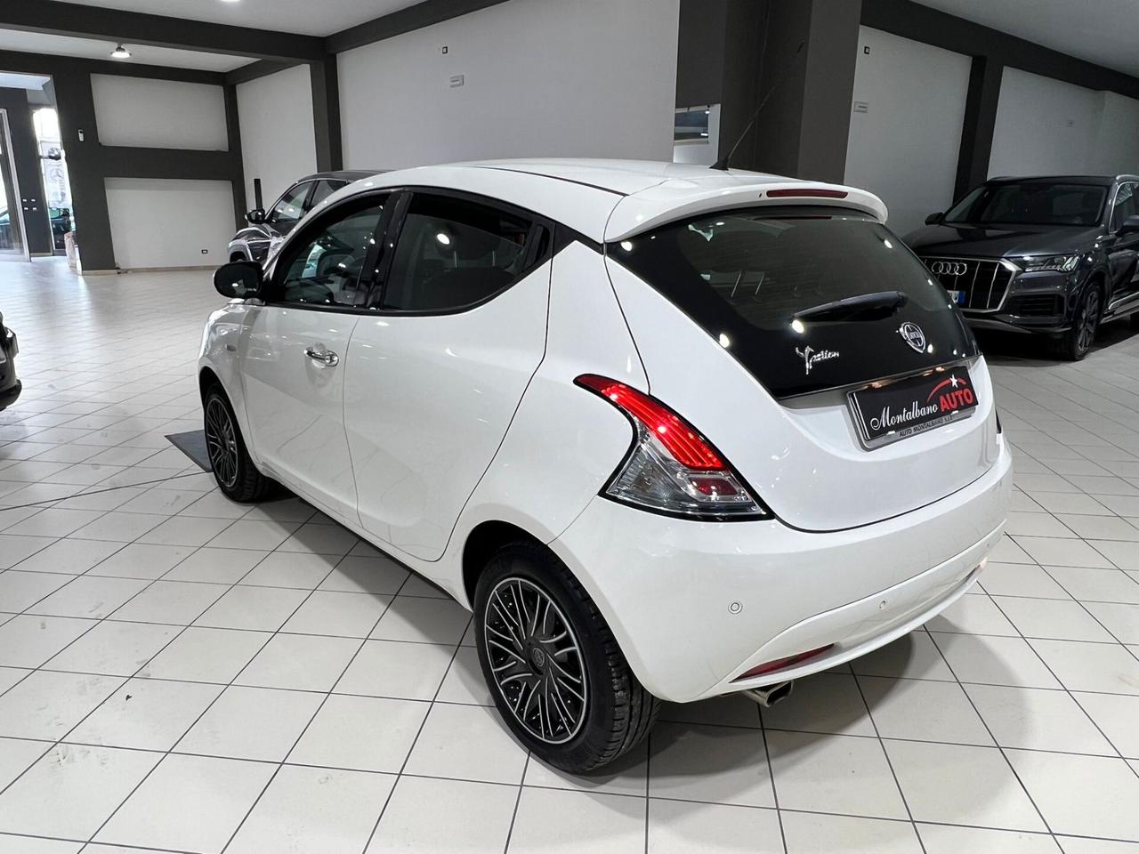 Lancia Ypsilon 1.2 69 CV 5 porte Platinum