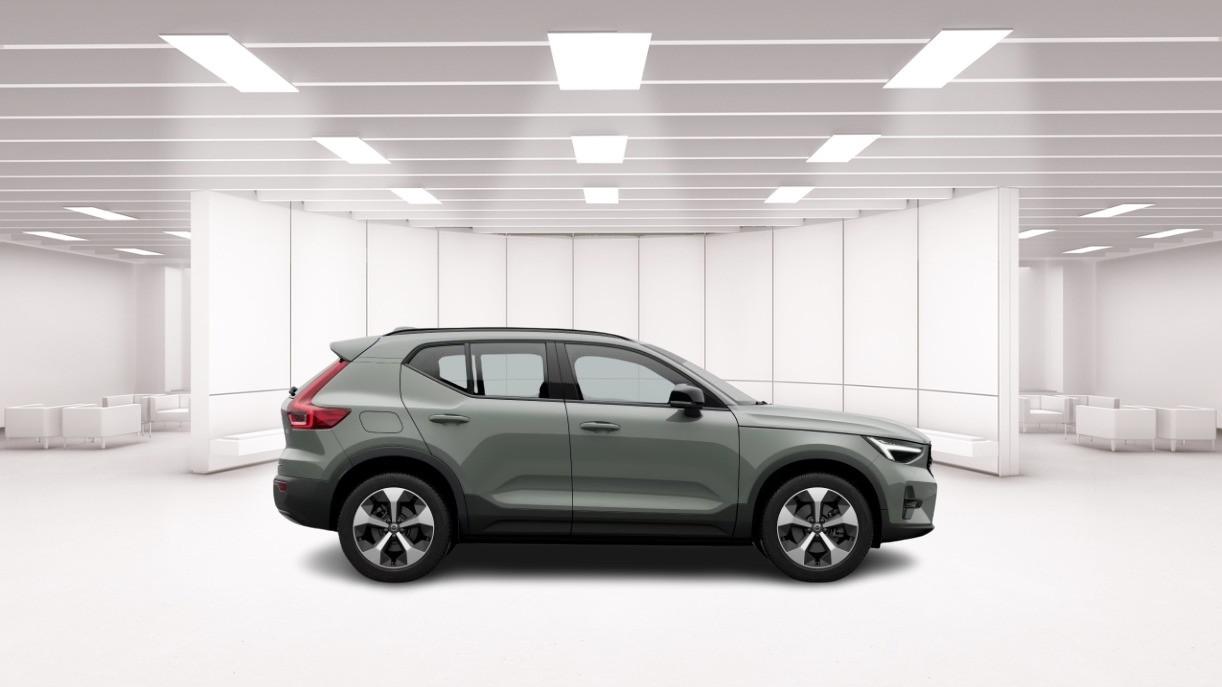 VOLVO Xc40 B3 Mild Hybrid Automatico Ultra Dark