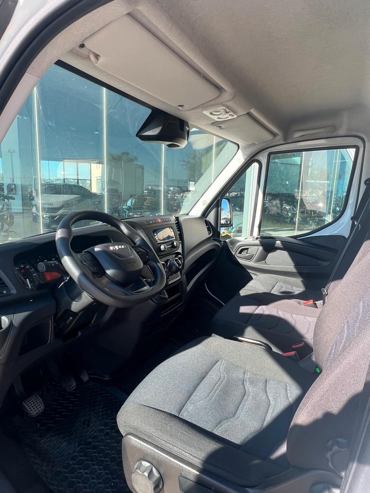 Iveco Daily 35C16H BTor 3.0 HPT PLM-RG Cabinato