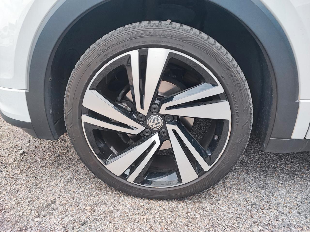 Volkswagen T-Cross 1.0 TSI 115 CV DSG R LINE EDITION