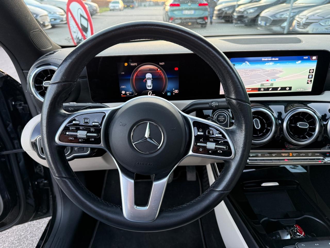 Mercedes CLA 220 Berlina Automatic Sport Tetto Apribile Pelle Full