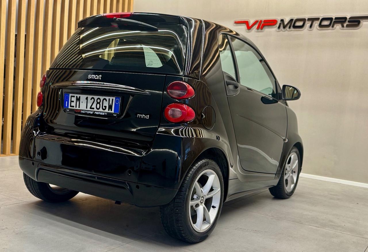 smart forTwo 0.9 52kw neopatentati PULSE SERVOSTERZO mp3 usb
