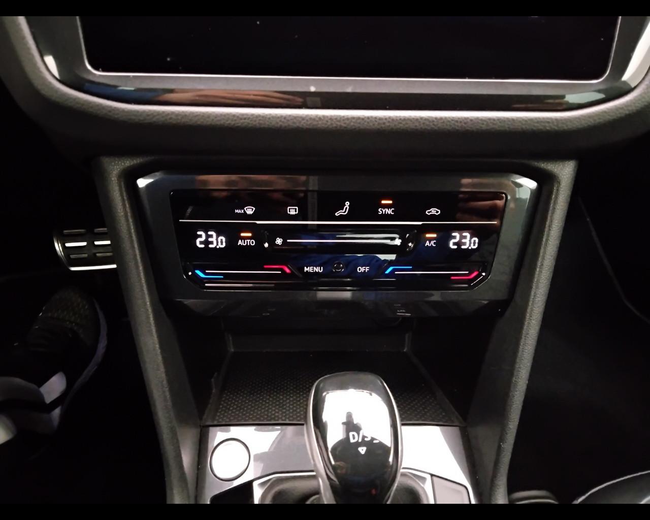 VOLKSWAGEN Tiguan II 2021 - Tiguan 2.0 tdi R-Line 150cv dsg