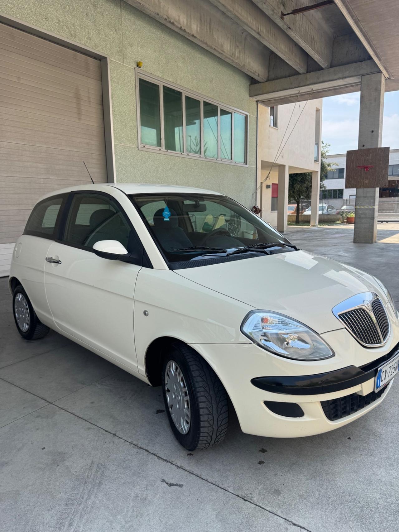 Lancia Ypsilon 1.2