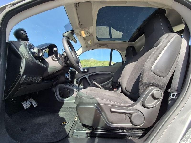 smart fortwo Smart III 2015 Benzina 0.9 t Berlin Black Brabus 90cv twinamic