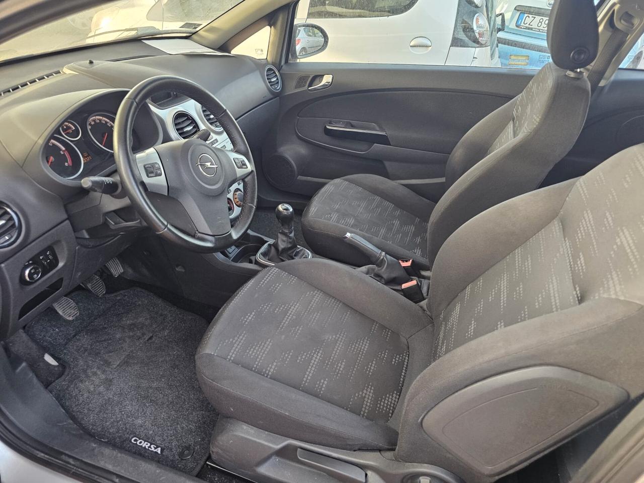 Opel Corsa 1.2 80CV 5 porte GPL-TECH Enjoy