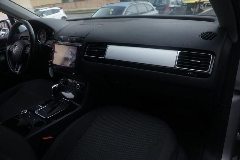 Volkswagen Touareg Touareg 3.0 V6 tdi Executive GANCIO TRAINO tiptronic Unicoproprietario