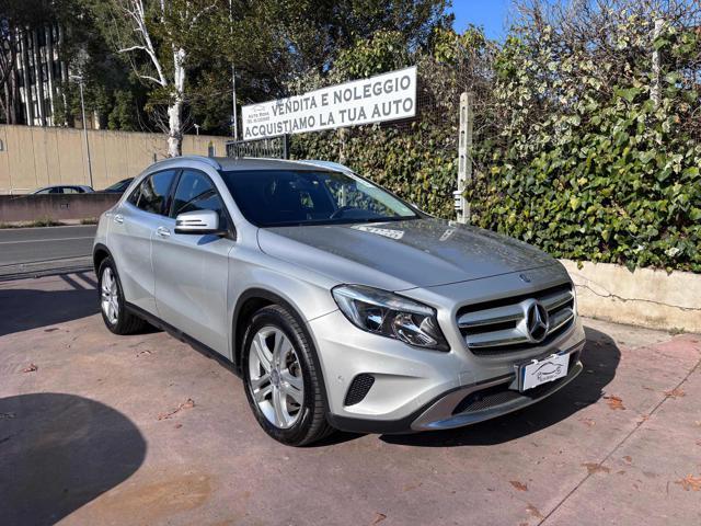 MERCEDES-BENZ GLA 200 CDI Automatic Premium