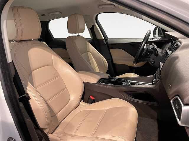 Jaguar F-PACE 180cv - Pure