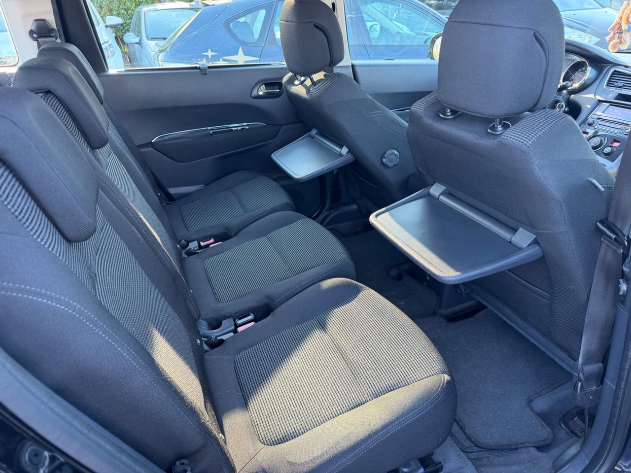 Peugeot 5008 1.6 HDi 112CV Business