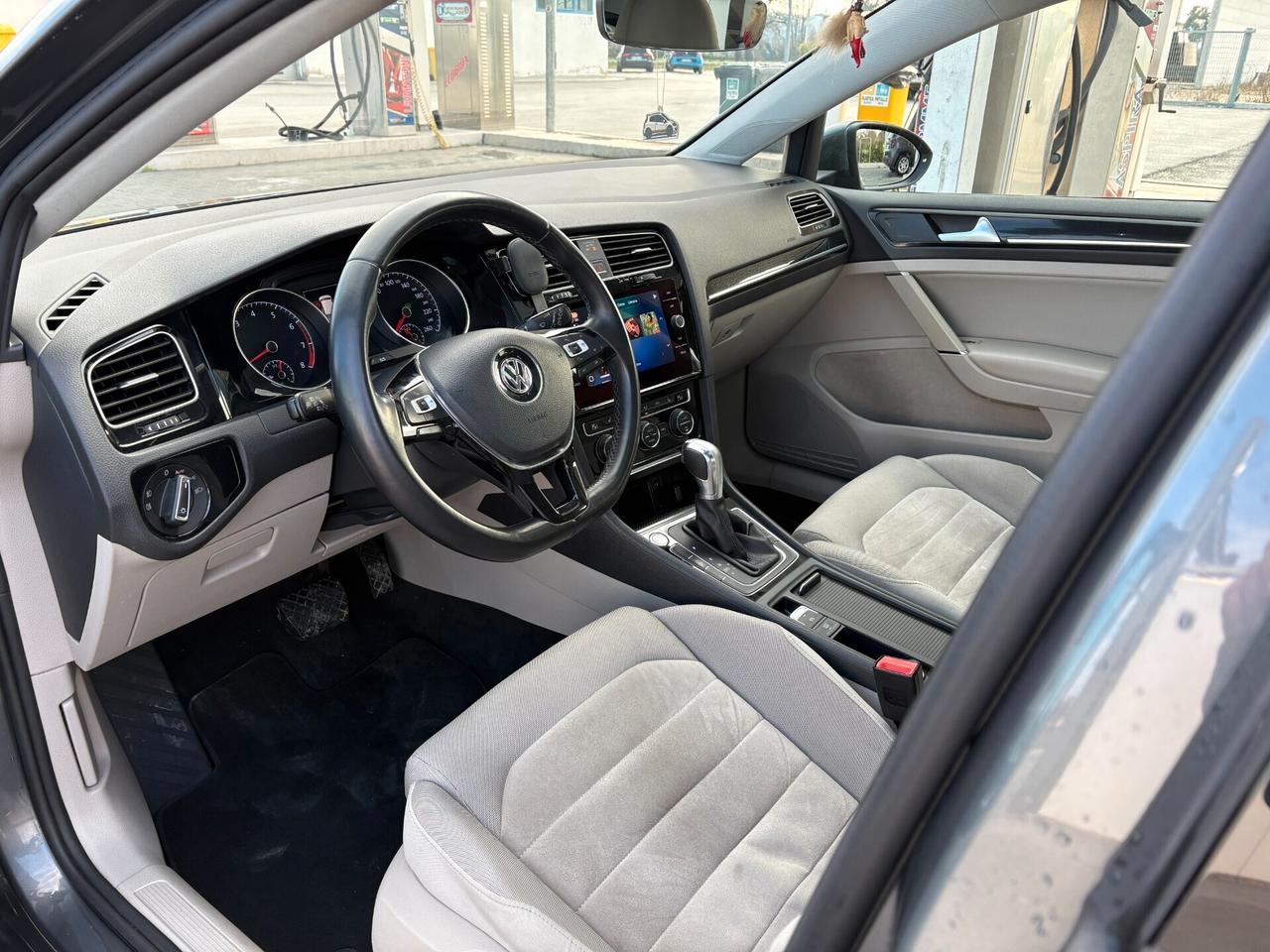 Volkswagen Golf 1.4 TGI DSG 5p. Executive BlueMotion