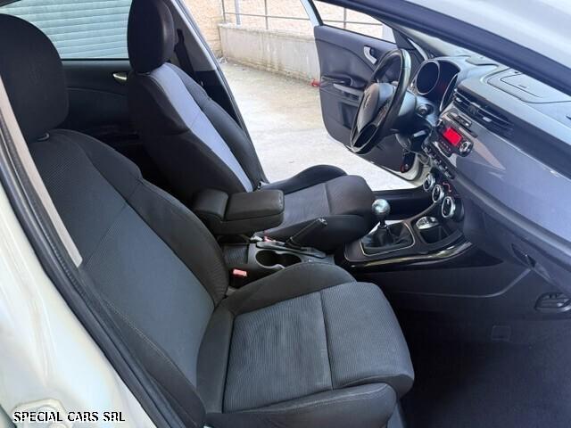 Alfa Romeo Giulietta 1.6 JTDm-2 Distinctive Gancio