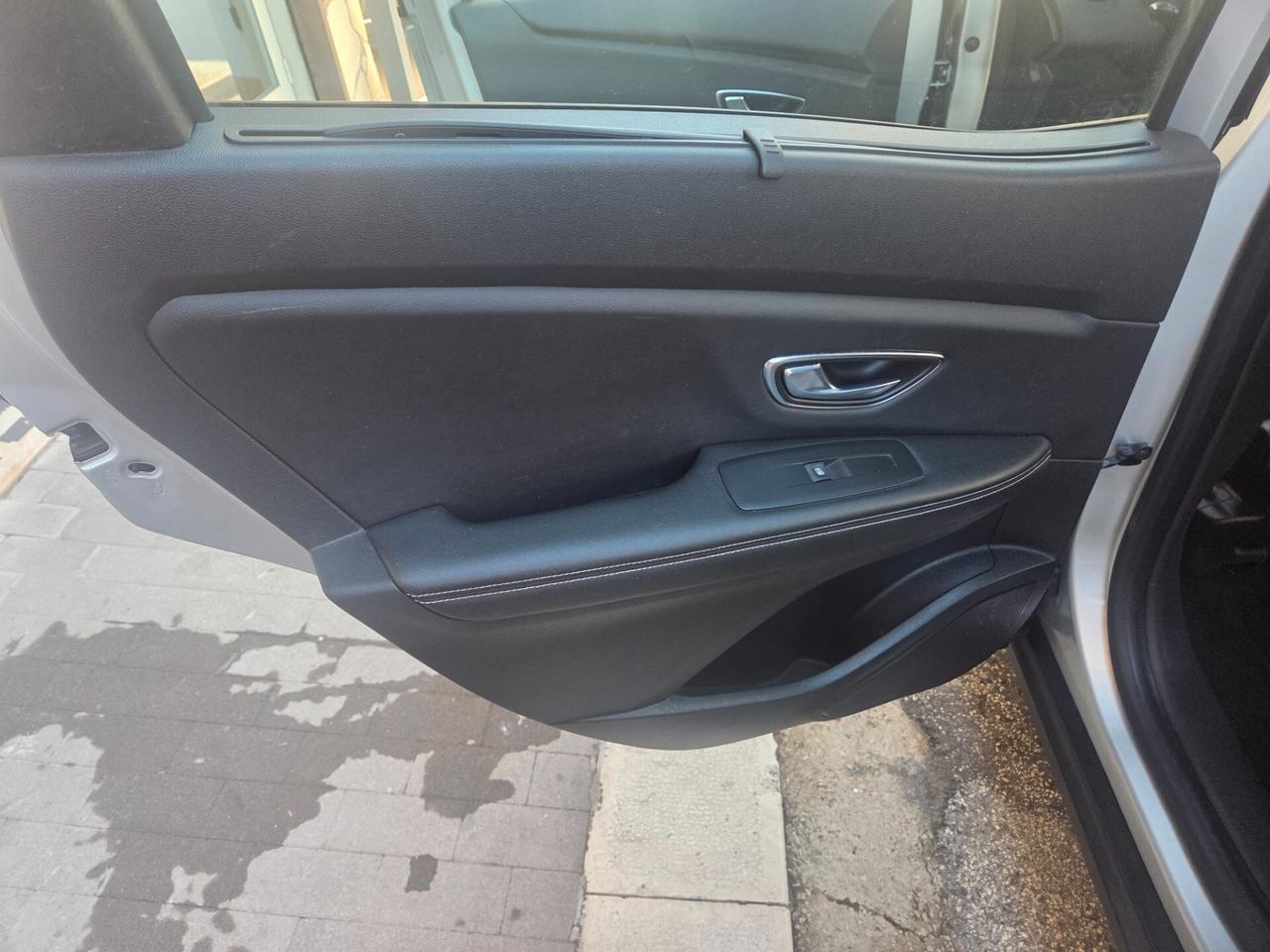 RENAULT SCENIC 1.5 110 CV ANNO 2018 KM140000 CERTIF