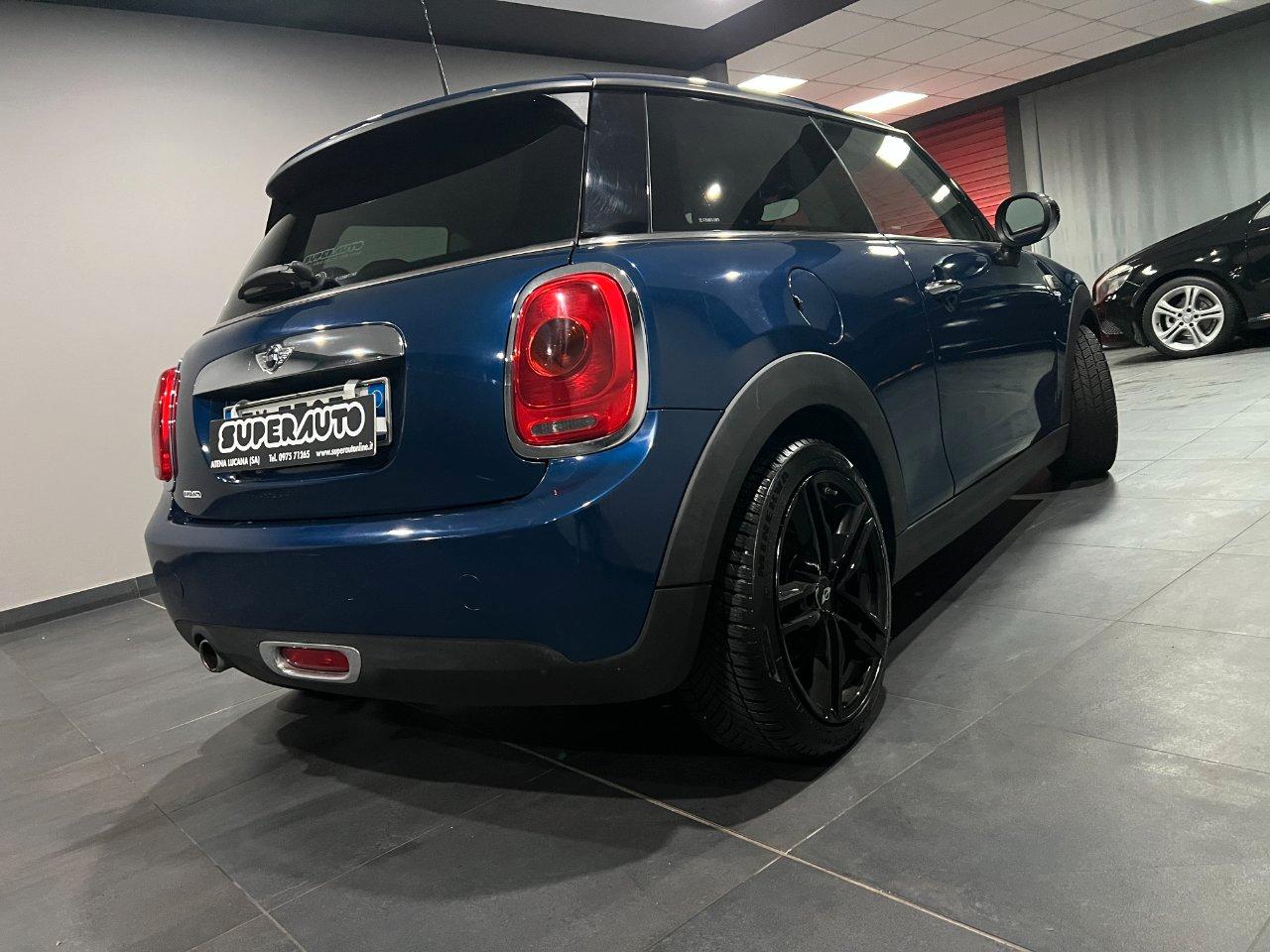 Mini 3 Porte Cooper D 1.5 D. 3P CAMBIO AUTOMATICO
