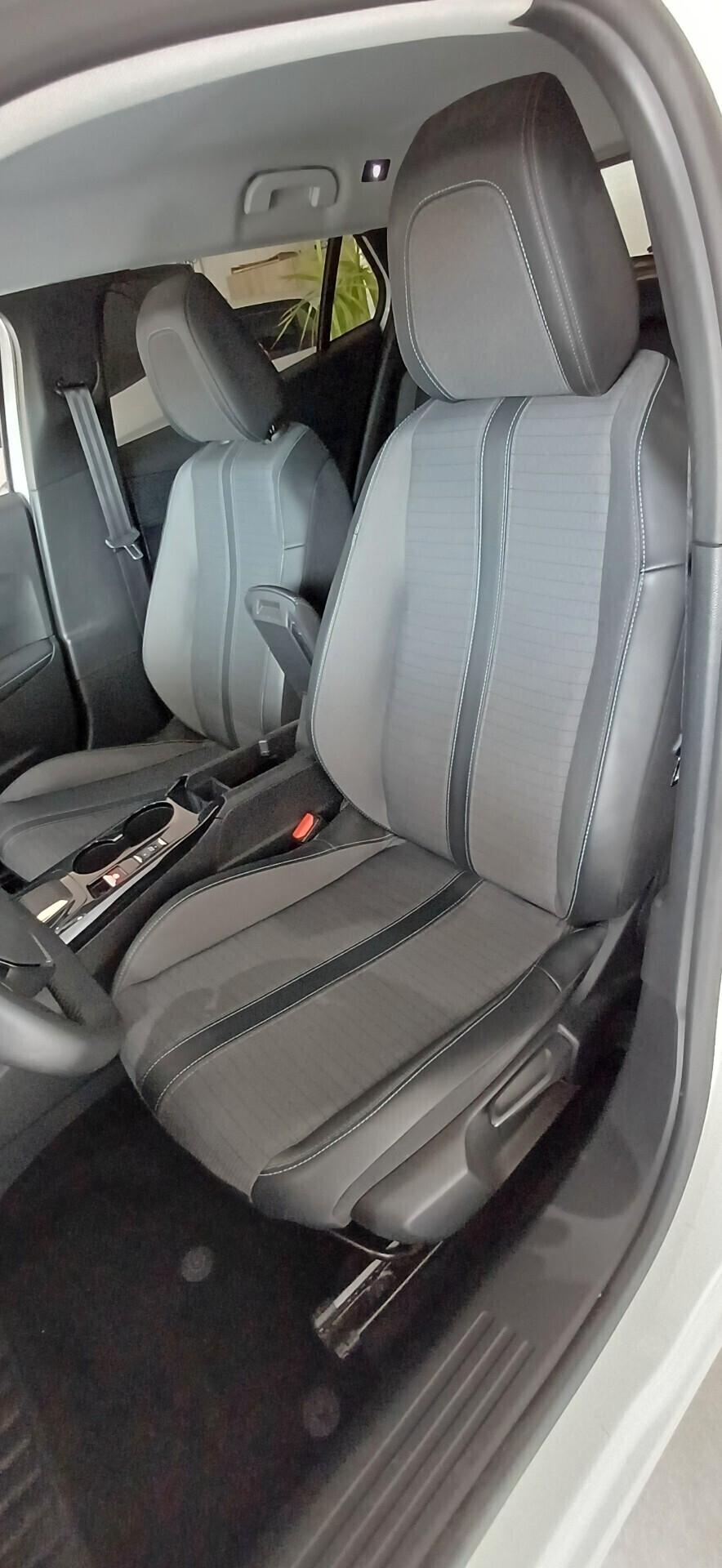 Peugeot 2008 BlueHDi 130 S&S EAT8 Allure Pack