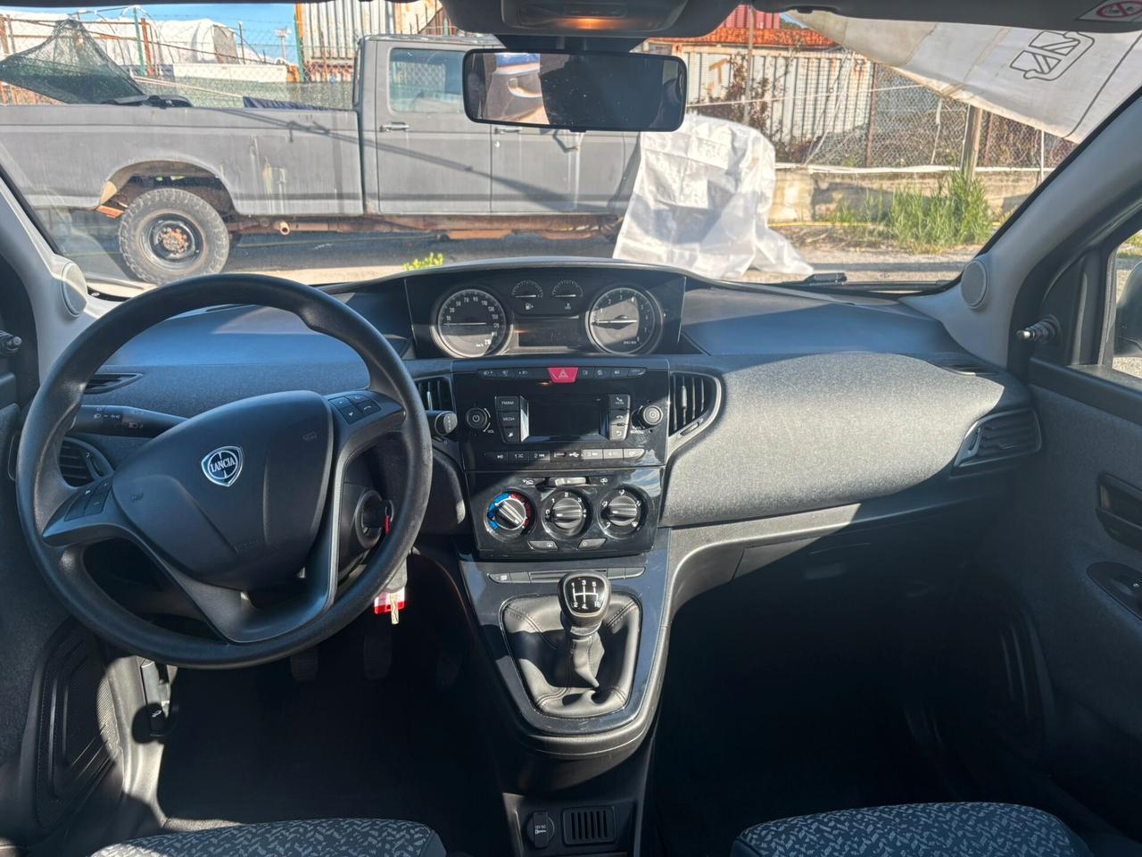 Lancia Ypsilon 1.2 69 CV 5 porte S&S Elefantino Blu