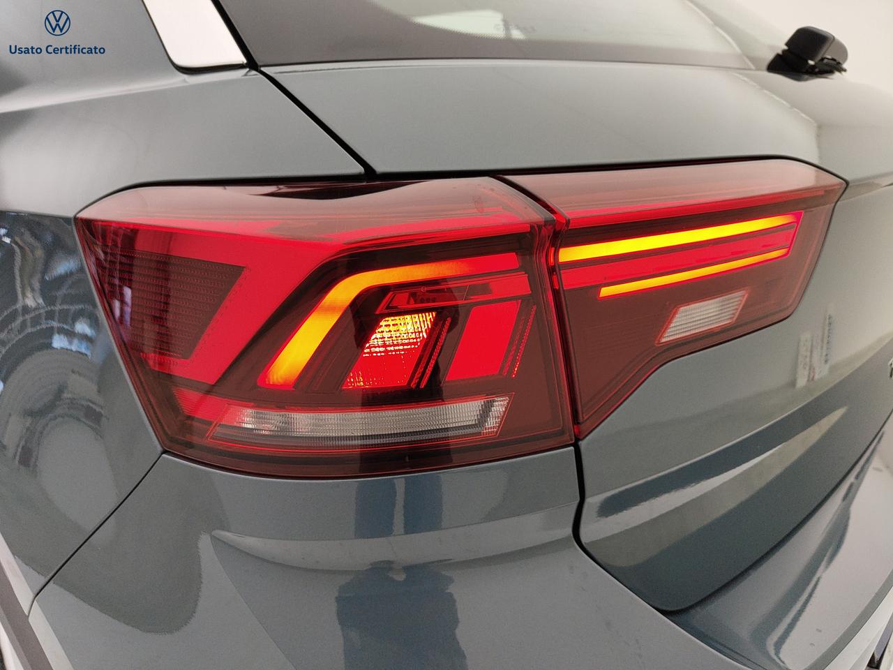 VOLKSWAGEN T-Roc - T-Roc 1.0 TSI Life