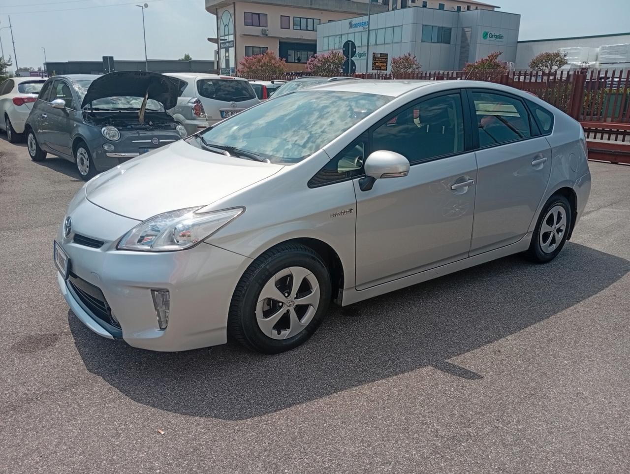 Toyota Prius 1.8 Lounge