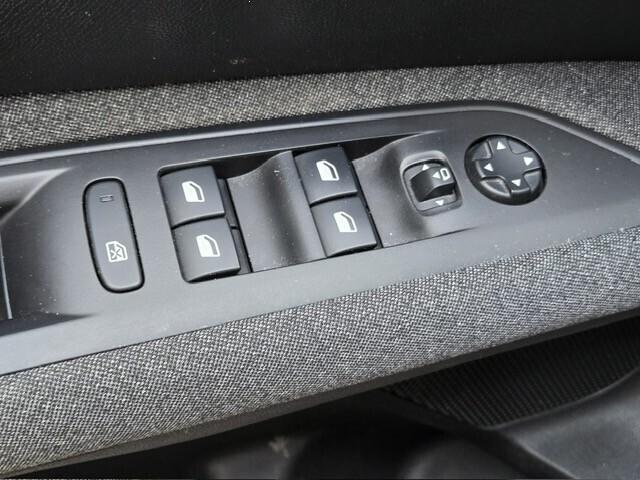 Peugeot 3008 BlueHDi 130 S&S EAT8 Active Pack