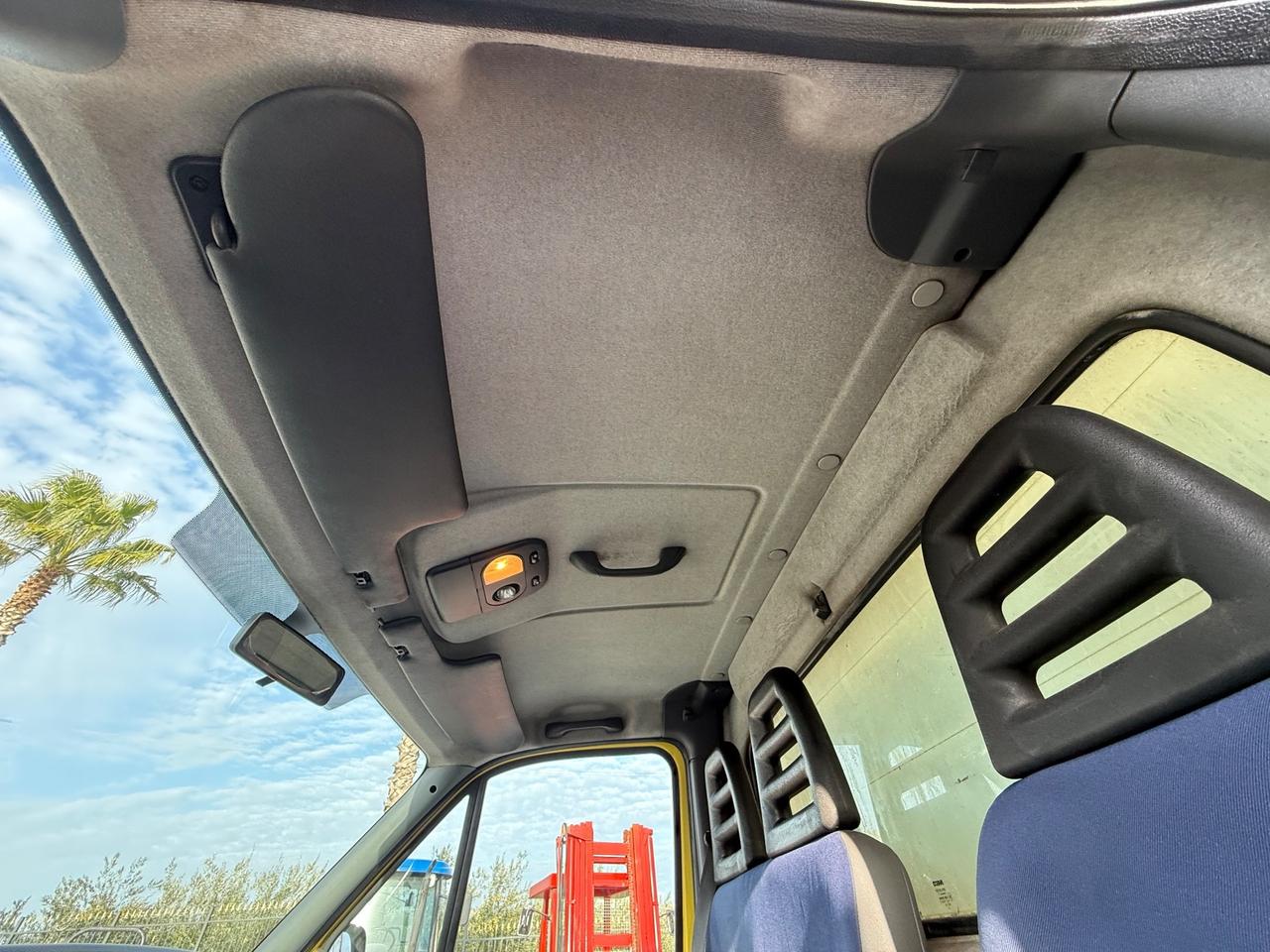 Iveco Daily 35/15 centinato alla francese lungo 5 metriiiii