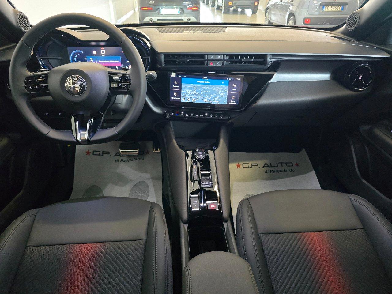 Alfa Romeo Junior 1.2 ibrida Speciale 145cv edct6