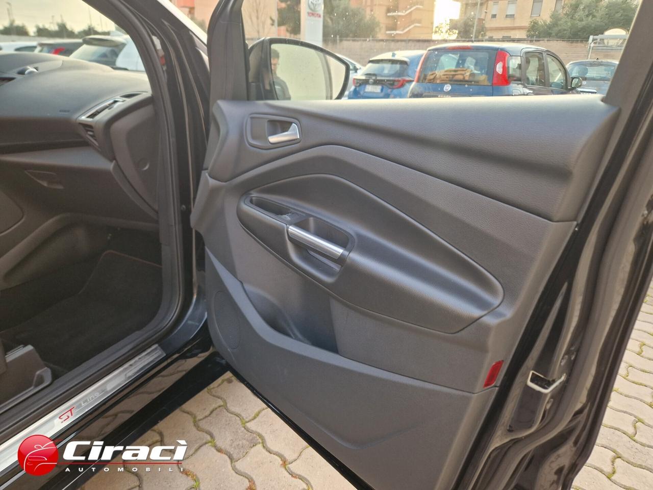 Ford Kuga 2.0 TDCI 180 CV S&S 4WD Powershift ST-Line
