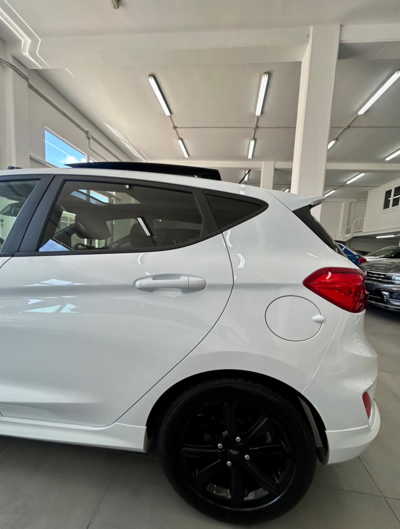 Ford Fiesta 1.5 ST-Line TETTO APRIBILE finanziabile