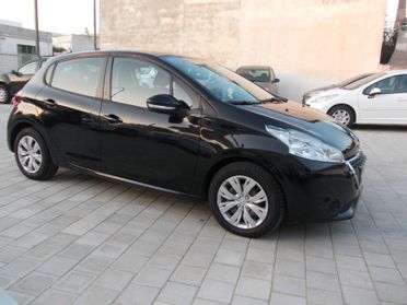 Peugeot 208 1.4 HDi - 2013