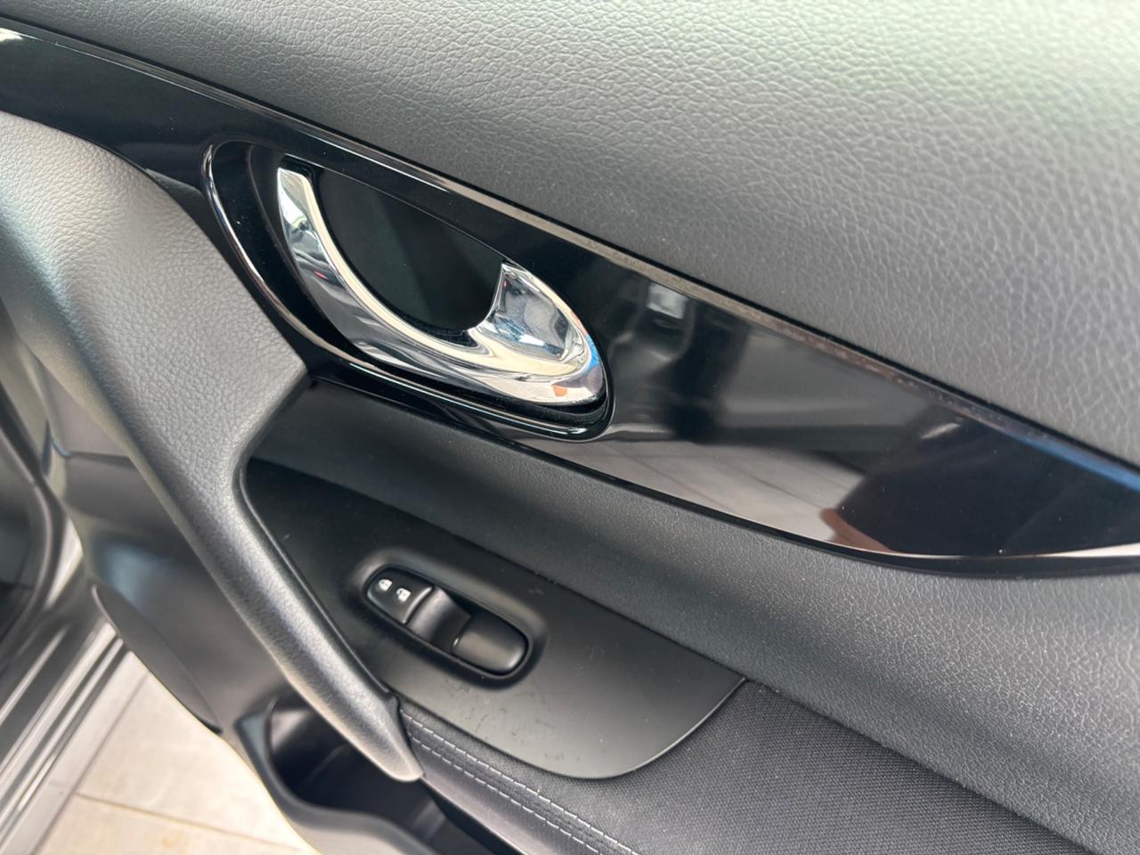 Nissan Qashqai 1.5 dCi DPF Tekna