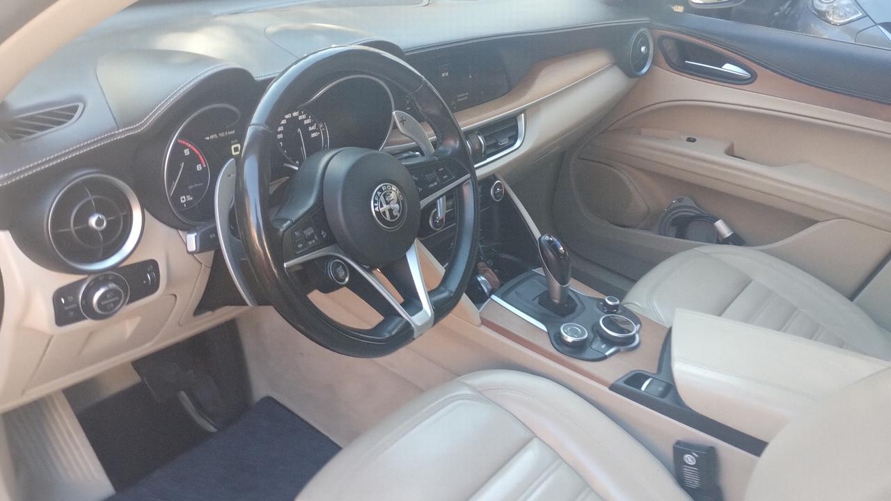 Alfa Romeo Stelvio 2.2 Turbodiesel 210 CV AT8 Q4 Super