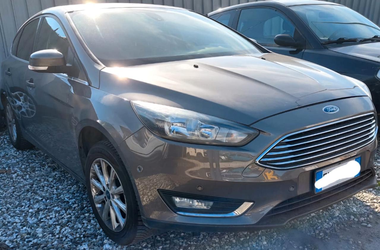 Ford Focus 1.0 EcoBoost 125 CV Titanium MOTORE KO