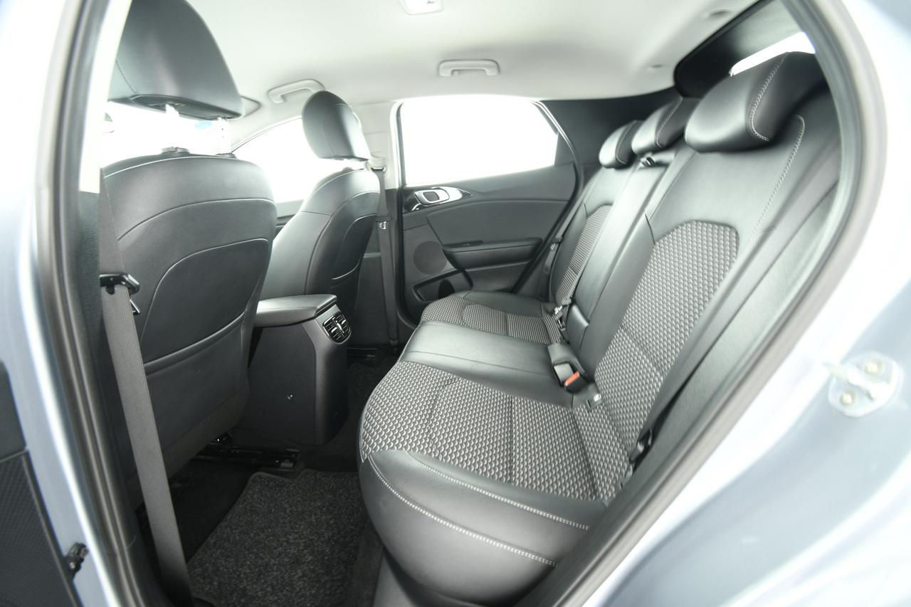 KIA XCeed 1.5 t-gdi mhev Business 160cv dct CAMERA+APP CONNECT+C18"